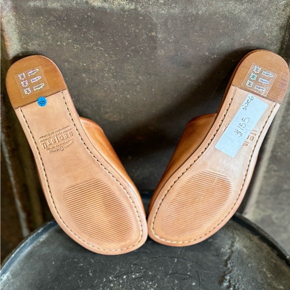 Bedstu Gia Tan NWT - Picture 2 of 5